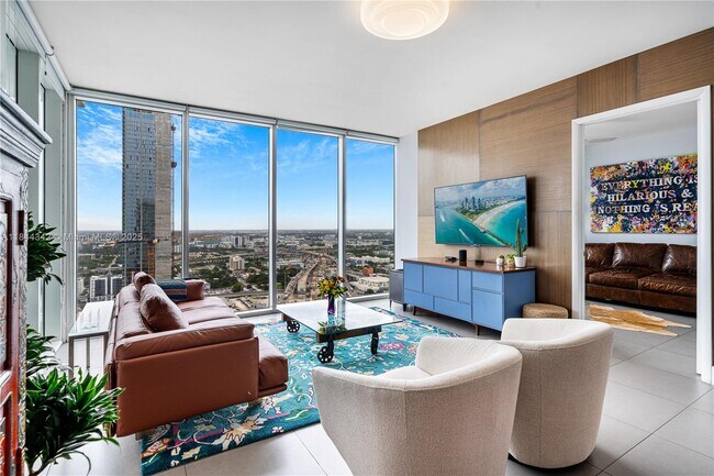 Building Photo - 1040 Biscayne Blvd