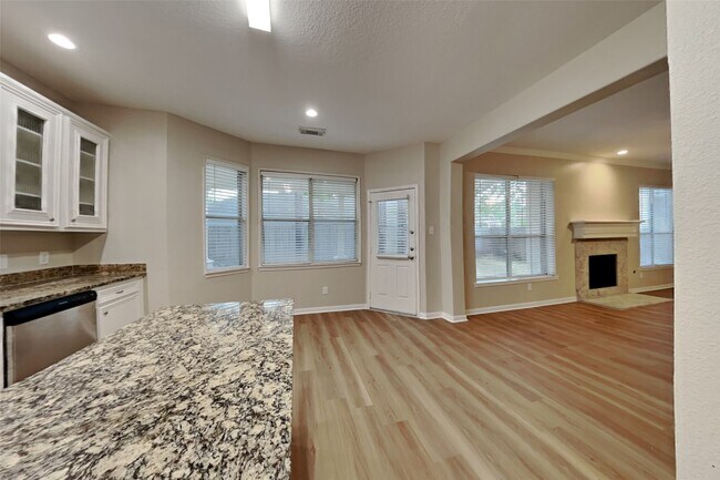Building Photo - 26871 Castlecliff Ln