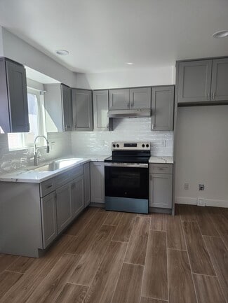 Building Photo - 9680 Beachy Ave