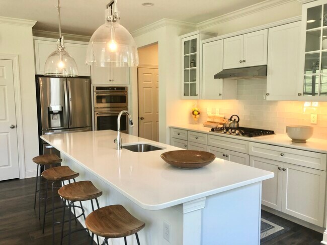 Center Island - 96 Aspen Dr