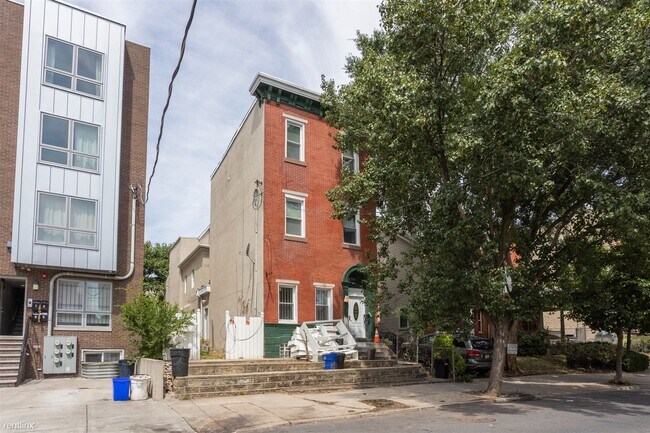 Foto del edificio - 4 br, 2 bath Triplex - 1708 N 18TH ST Unit 3