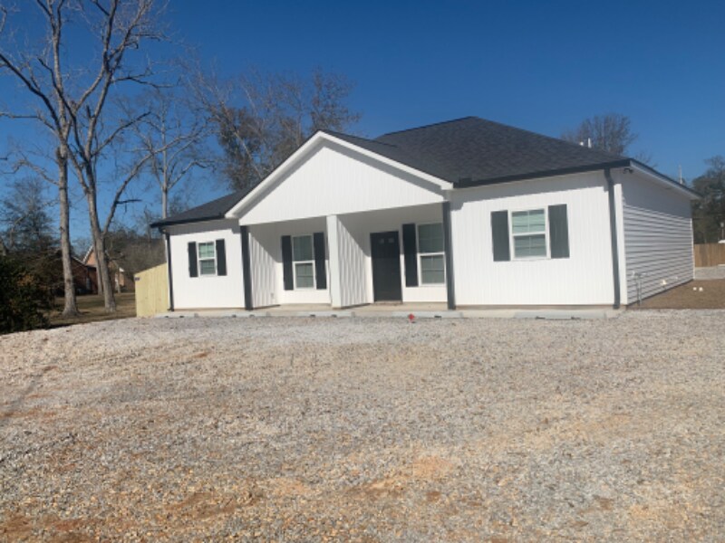 32247 Church St Unit 1A, Springfield, LA 70462 Room for Rent in