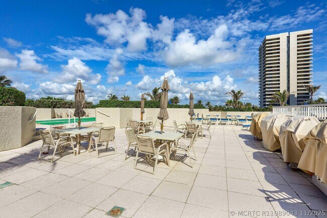 Foto del edificio - 5550 N Ocean Dr
