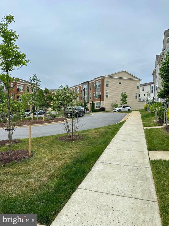 Foto del edificio - 5331 Greenwich Cir