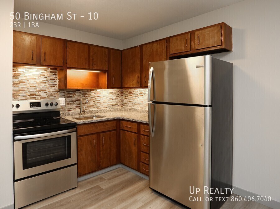 Primary Photo - 50 Bingham St