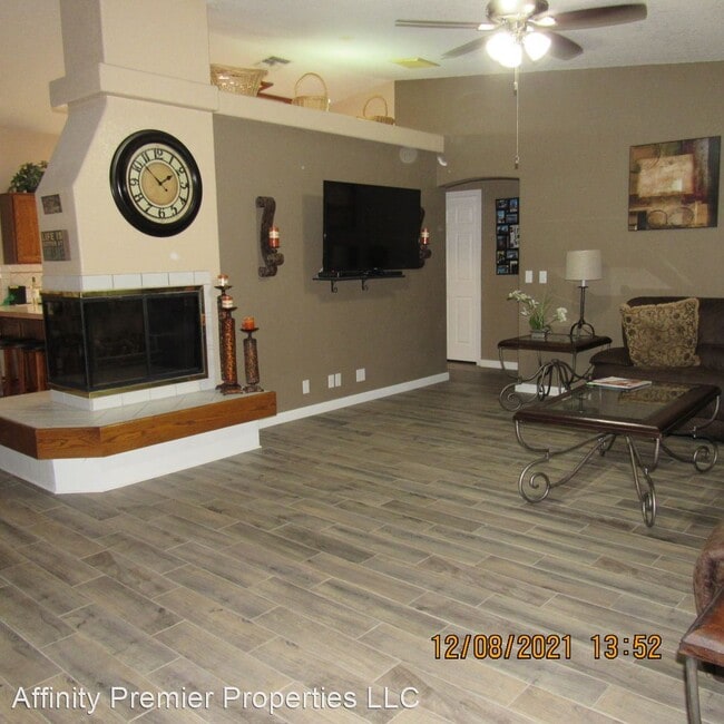 Building Photo - 3 br, 2 bath House - 192 Mescal Loop