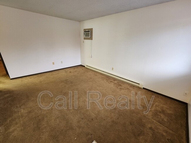 Building Photo - 12224 E Lenora Dr