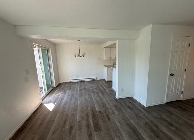 Building Photo - Towne South Apartments