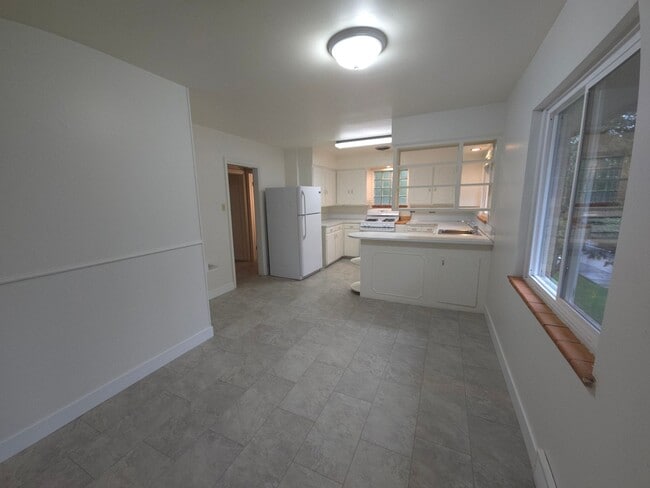 Building Photo - 1901 Baseline Rd