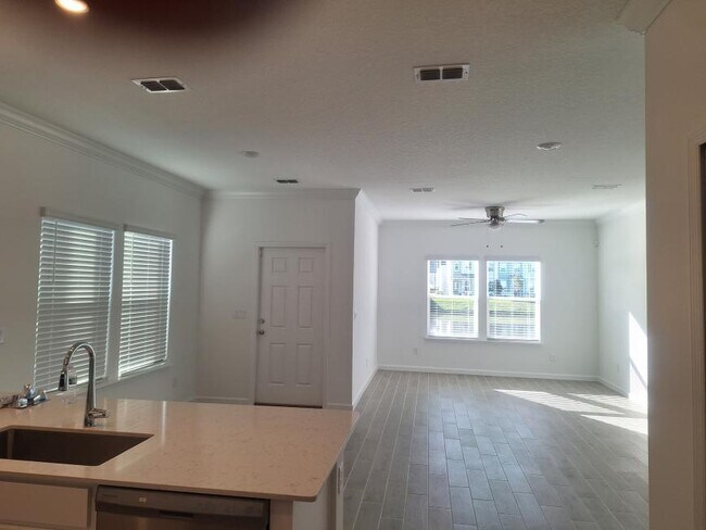 Foto del edificio - 3 bedroom in St. Augustine FL 32092