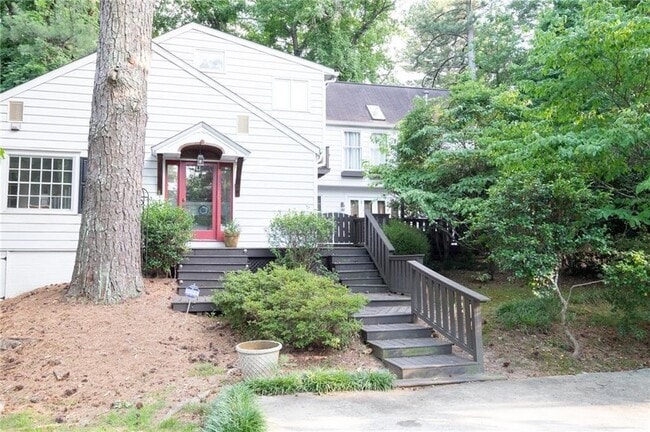 Building Photo - 776 Valley Brook Rd