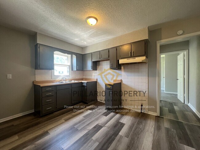 Foto del edificio - 3536-3538 N Parker Ave