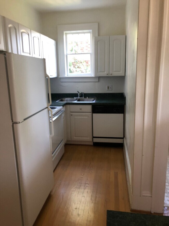 Foto del edificio - Wonderful 2 Bedroom 1.5 Bathroom