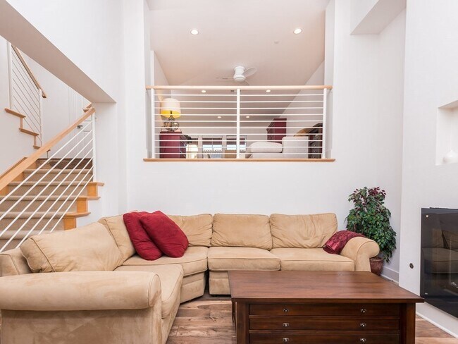 Foto del edificio - 1608 Fairlead Ave