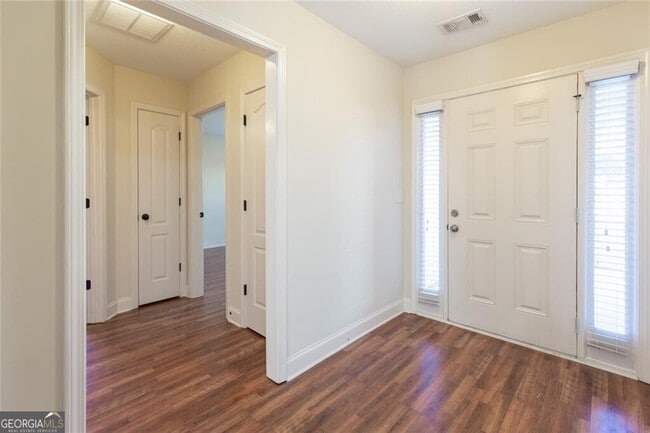 Building Photo - 947 Haymon Dr