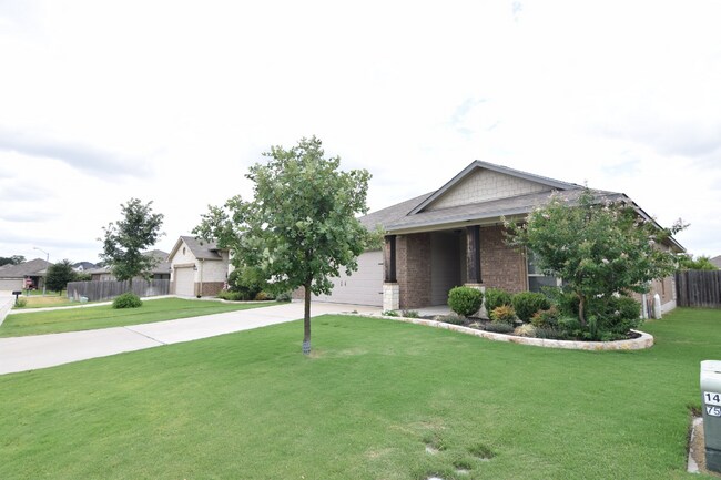 Foto del edificio - 518 Wedgwood Dr