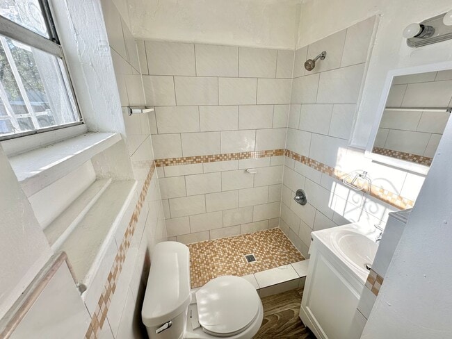 Foto del edificio - 7655 NW 3rd Ave