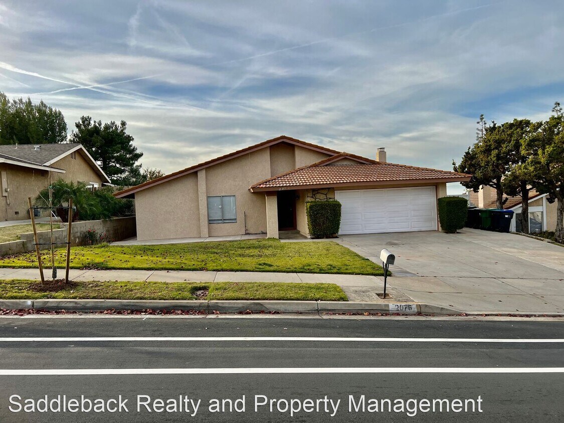 Foto principal - 4 br, 2 bath House - 2076 W. Ontario Ave
