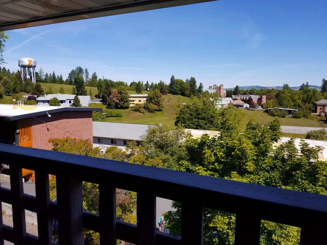 1330 Linda Ln Unit 9, Moscow, ID 83843 Apartment for Rent in Moscow