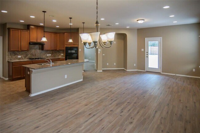 Building Photo - 1044 Clove Hitch Dr