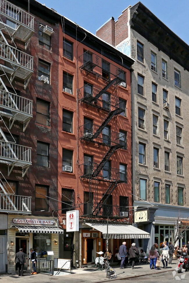 Foto del edificio - 224 Lafayette St