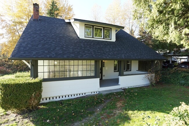 Building Photo - 2922 S Adams St