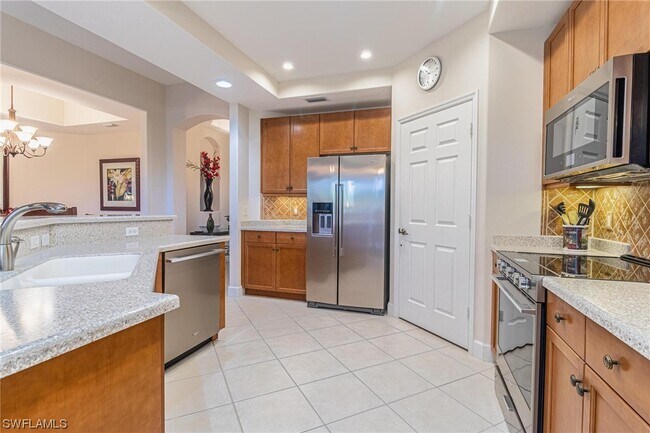 Building Photo - 9232 Aviano Dr