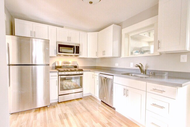Foto del edificio - 502 NE 72nd St