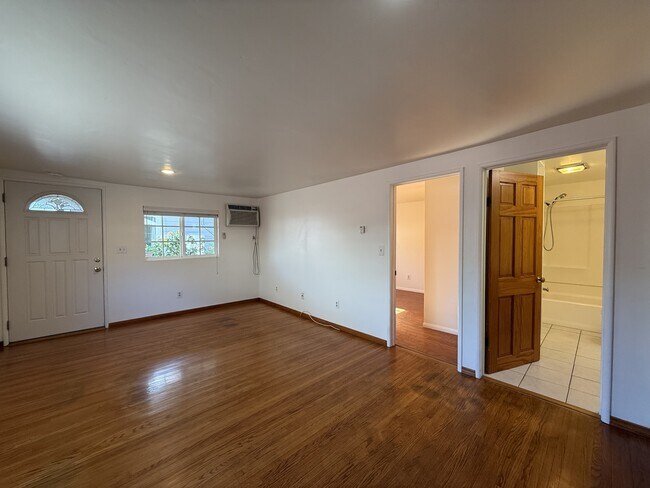 Building Photo - 1775 Atchison St