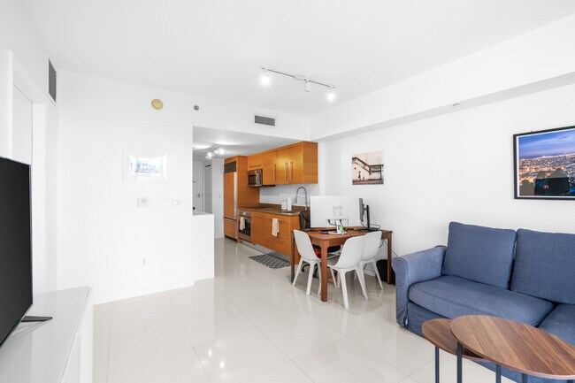 Foto del edificio - 465 Brickell Ave