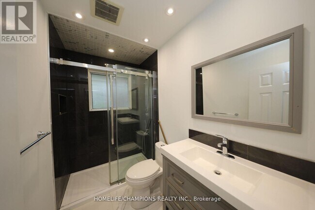 Building Photo - 9 Stoney Creek Dr