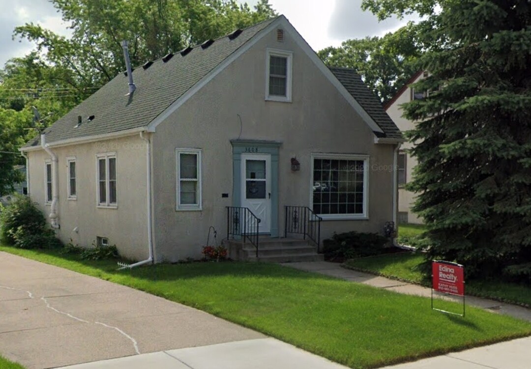 Foto principal - 3608 Noble Ave N