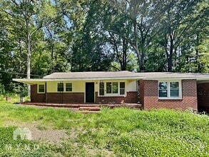 Building Photo - 3836 Garrett Rd SW