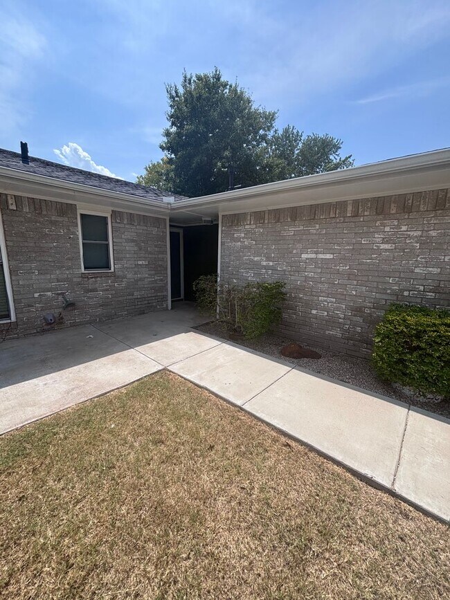 Foto del edificio - 1434 Princeton Cir