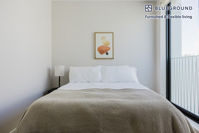 Foto del edificio - 200 Mesnager St