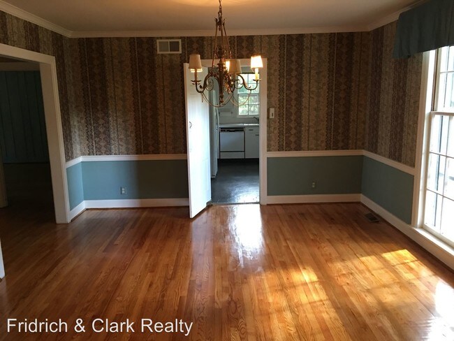 Building Photo - 3 br, 3 bath House - 1108 Nichol Lane