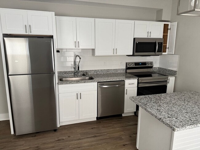 Foto del edificio - 204-206 E Woodrow Ave