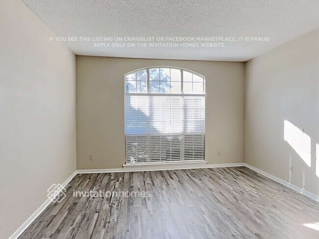 Building Photo - 1733 Red Cypress Dr