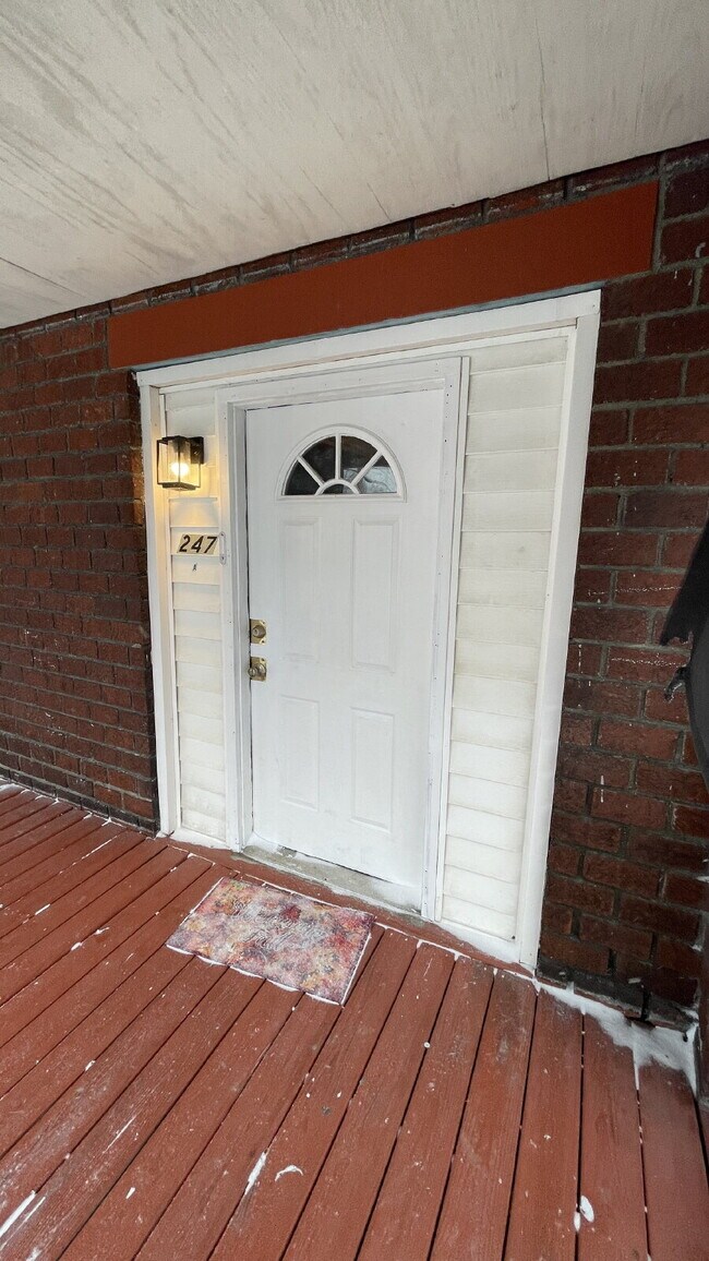 Foto del edificio - Cozy, Updated 1-Bed Apartment Near Downtown Sharon with In-Unit Laundry!