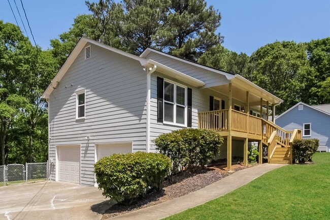 Building Photo - 333 Oak Landing Cir