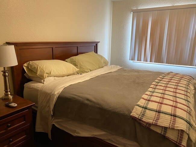 Building Photo - 1520 Palmer Dr