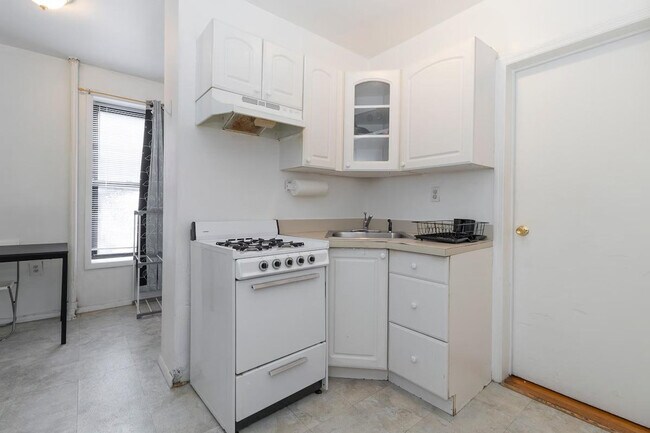 Foto del edificio - 248 E 91st St