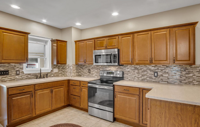 Building Photo - 4 bedroom home in Carlisle PA!