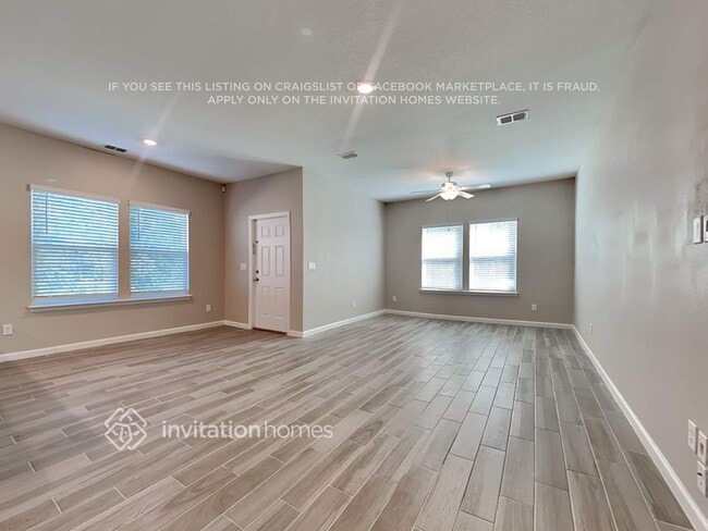 Building Photo - 13225 Shore Grass Dr