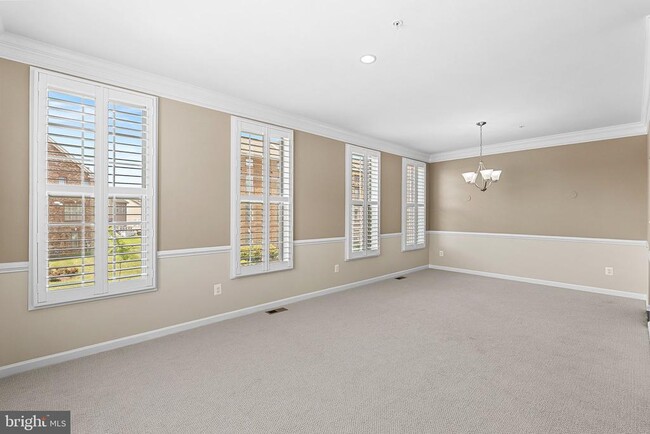 Building Photo - 43117 Shore Square
