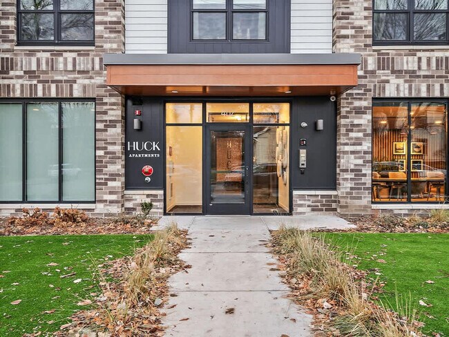 Foto del edificio - 402 NE 2nd St