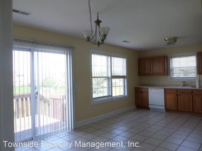 Foto del edificio - 3 br, 2 bath House - 305 Oak Tree Blvd.