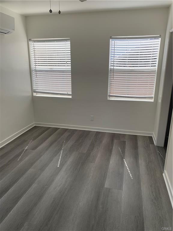 Foto del edificio - 9601 Alexander Ave