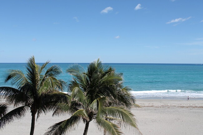 Foto del edificio - 200 S Beach Rd