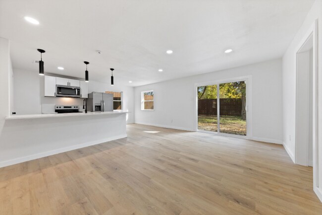 Foto del edificio - 608 Blueberry Blvd